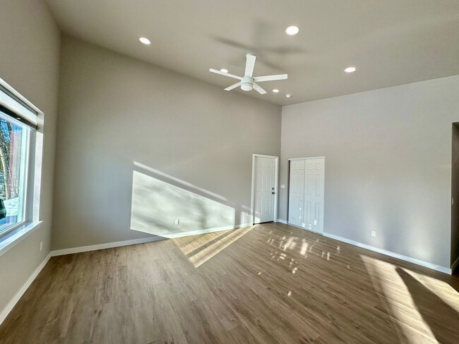 Building Photo - BRAND NEW CONSTRUCTION!