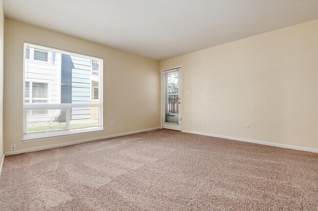 Building Photo - 2375 E Geddes Ave