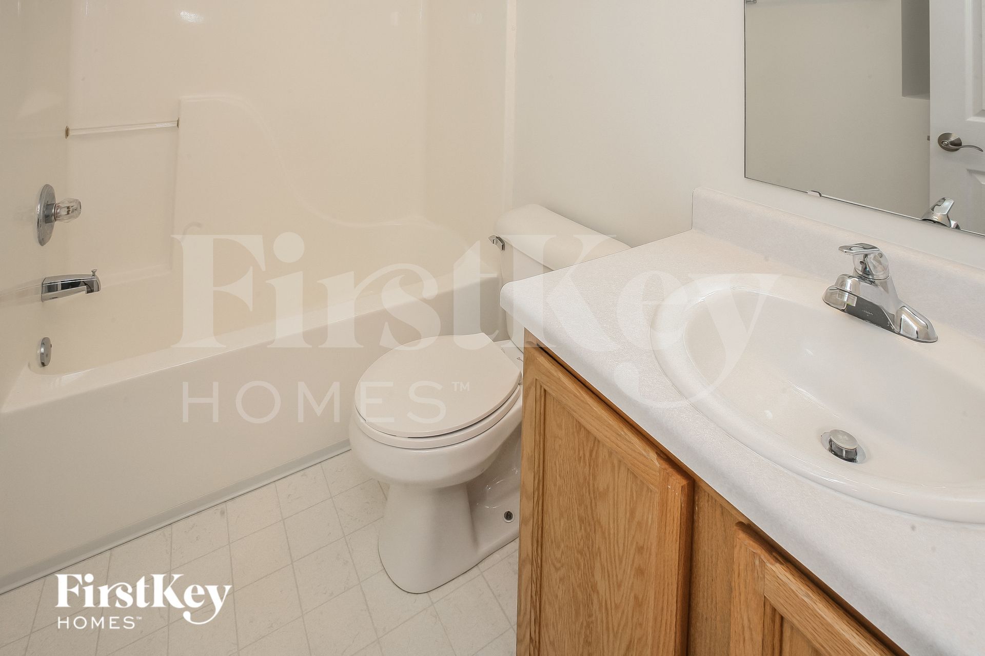 Building Photo - 467 Vernon Pl