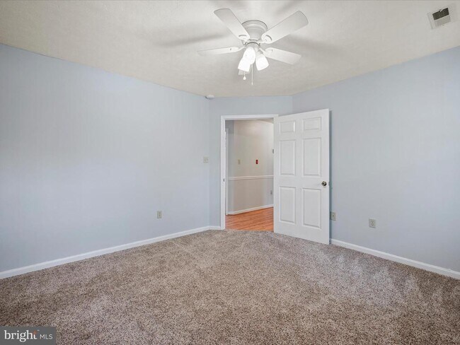 Building Photo - 112 Jefferson Ct