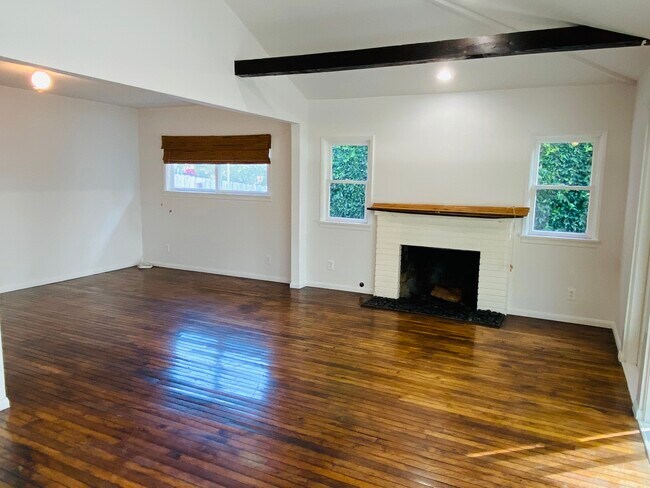 Building Photo - 25019 Pacific Coast Hwy