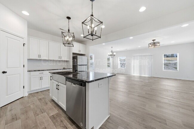 Building Photo - 11936 Basking Dr