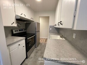 Building Photo - Pet friendly, Move in Special, Move in Ready!