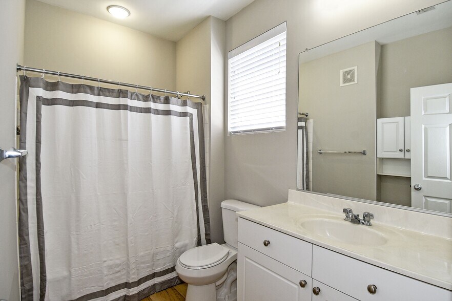 Building Photo - 11349 Aristotle Dr