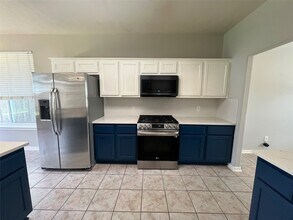 Building Photo - 11718 Short Trail Ln