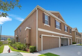 Building Photo - ? Available Now! Spacious 3-Bedroom Townho...