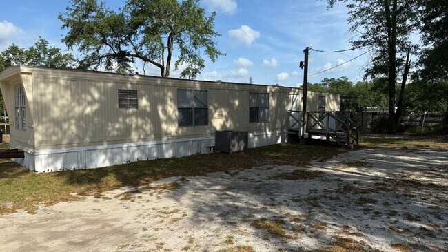 Building Photo - 524 Arnall Dr