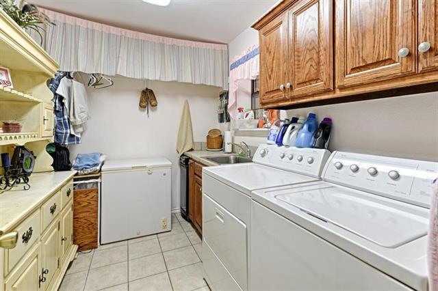 Building Photo - 105 Santee Dr
