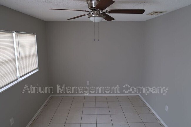 Building Photo - 4209 E Okara Rd