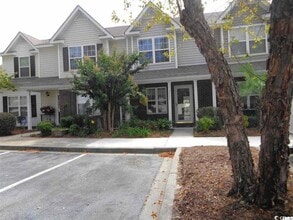 Building Photo - 3529 Evergreen Way