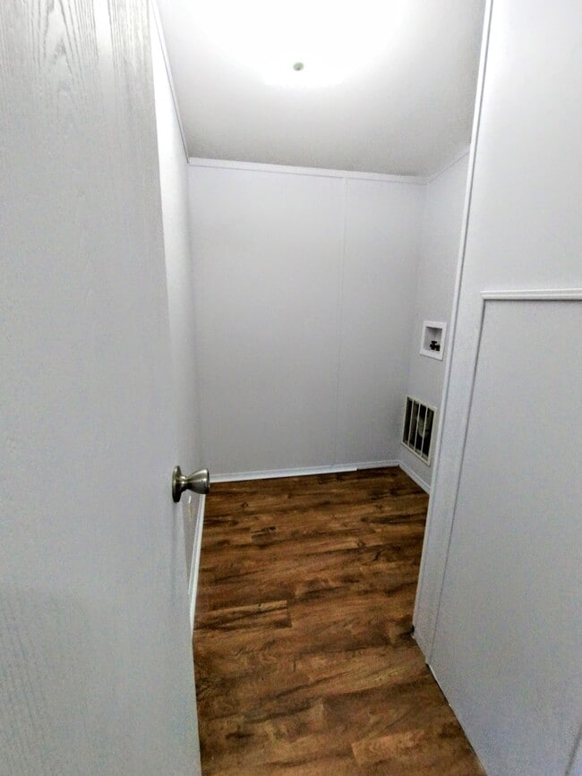 Building Photo - 299 Cayenne St