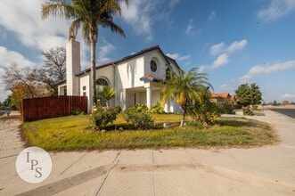 Building Photo - 3676 Baron Ave