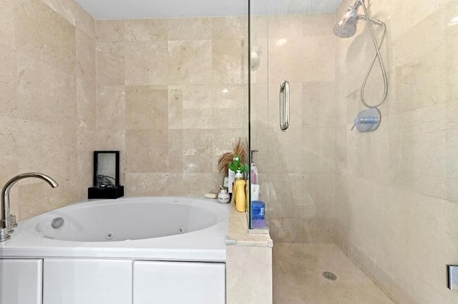 Building Photo - 550 Okeechobee Blvd