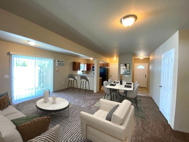 Building Photo - 5115 E Buckeye Ave