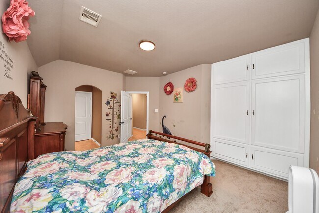 Building Photo - 2895 Ragusa Ln