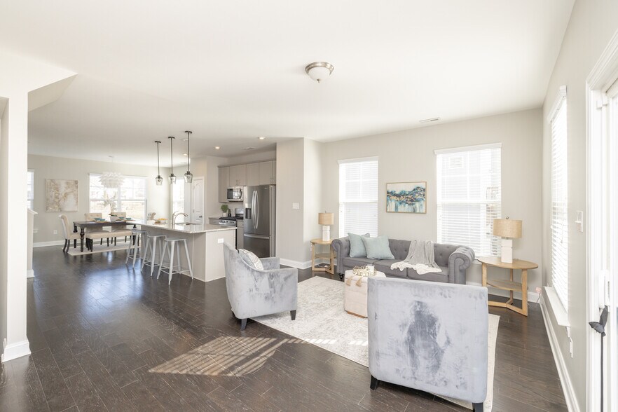 Building Photo - 6418 Cassia Loop