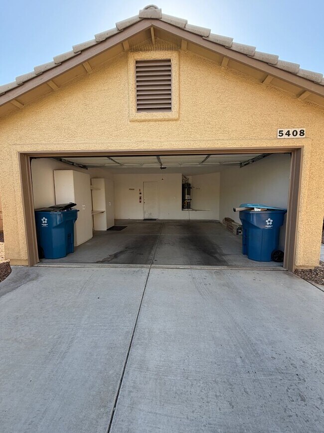 Building Photo - AMERICANA Property Mgmt - Charming 55+ Single-Story in Guard-Gated Los Prados!