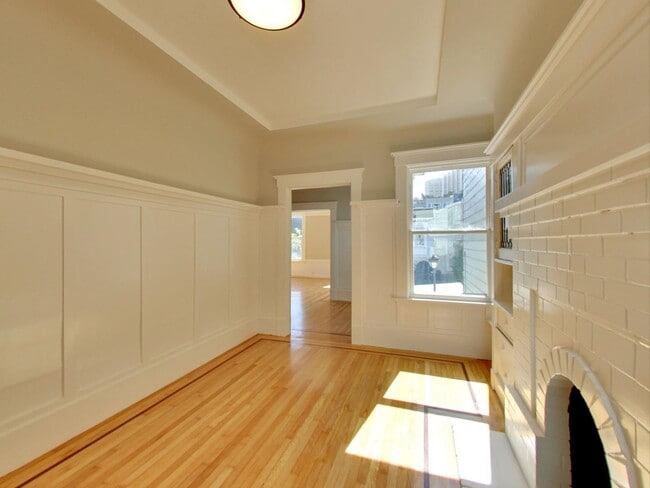 Building Photo - 1351-1353 5th Avenue (1233r)