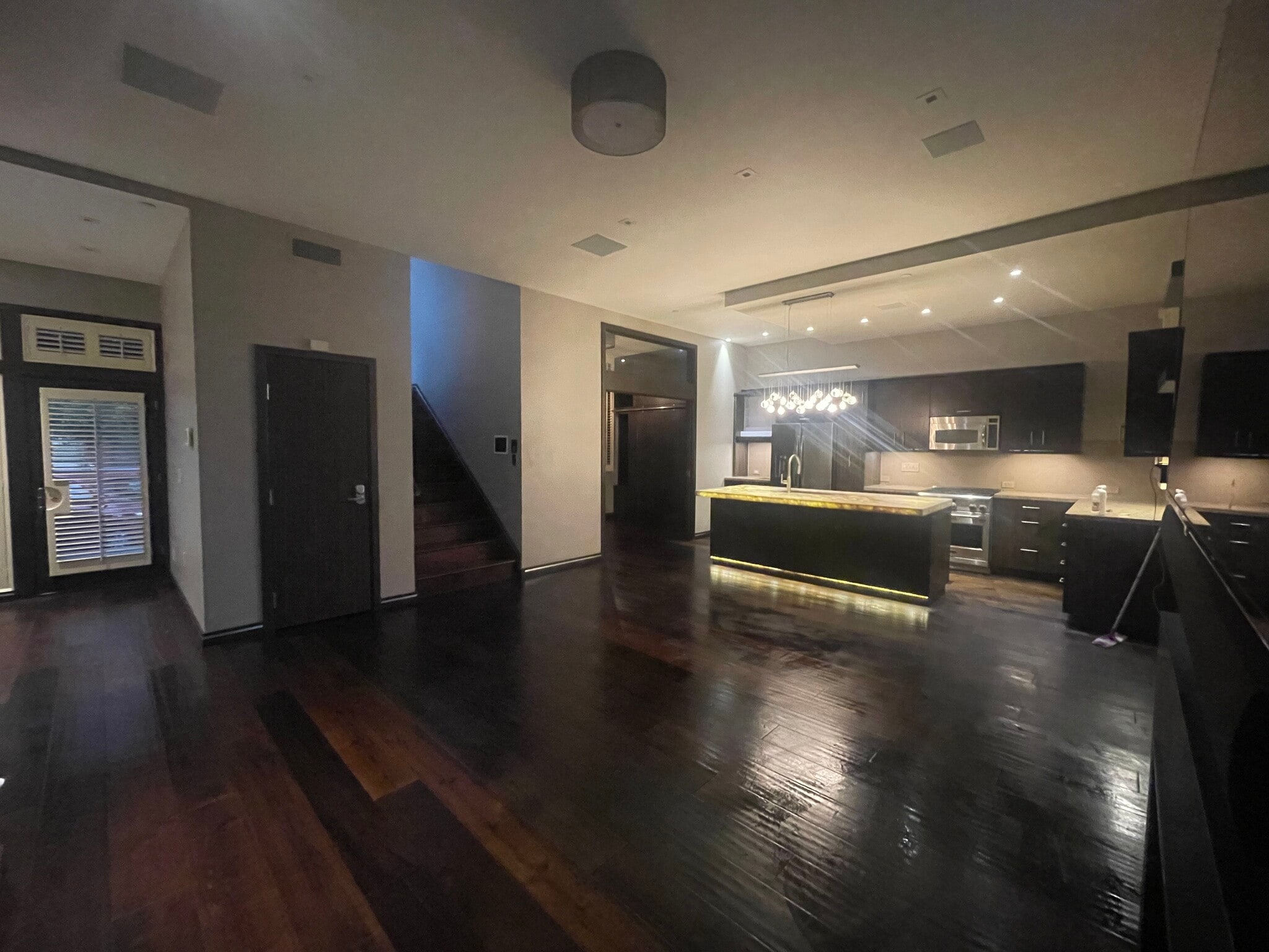 LR/Kitchen - 820 Island Ave