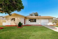Building Photo - 9894 110th Ln N