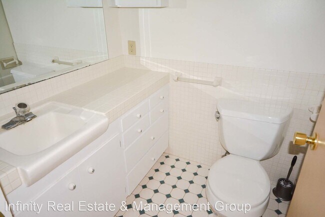 Building Photo - 2 br, 2 bath House - 410 6th Ave SW #M10