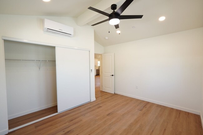 Building Photo - 4805 Charlotte Way