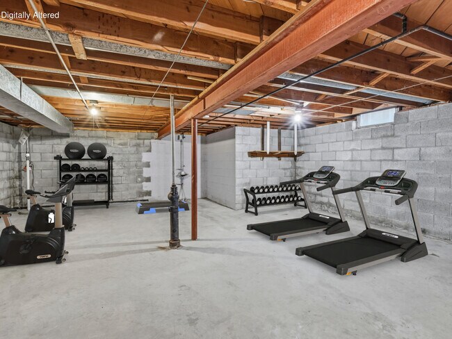 Building Photo - 4913 N Navajo Ave