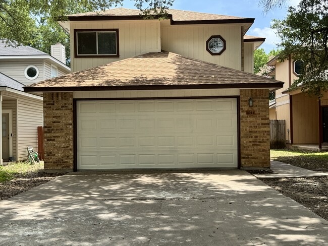 Primary Photo - 2141 Redwing Way