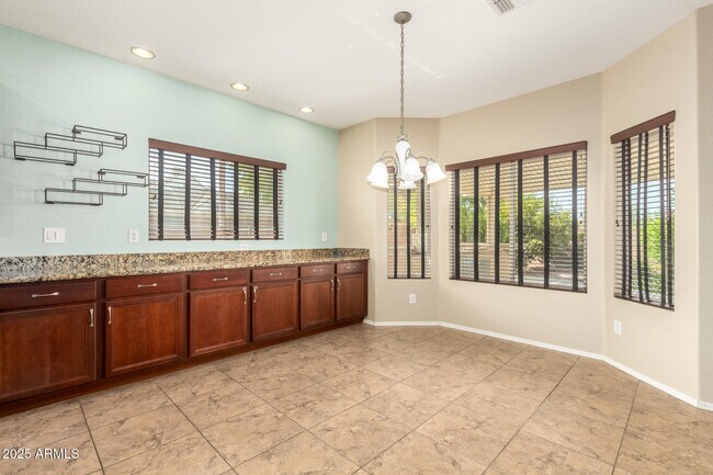 Building Photo - 2806 E Trigger Way