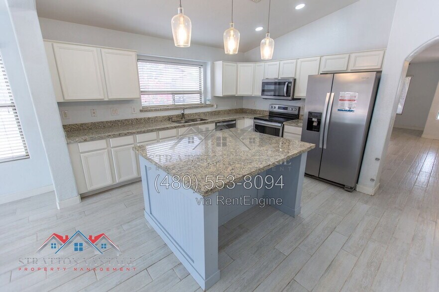 Building Photo - 42447 Colby Dr