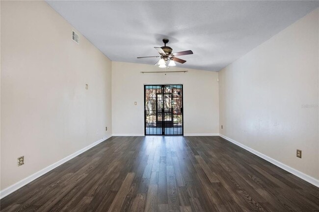 Building Photo - 4805 Kingston Cir