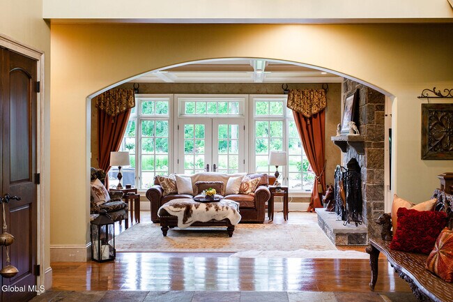 Building Photo - 106 Greenfield Ave