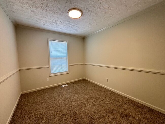 Building Photo - 4 Bedroom/3 Bath house in Acworth