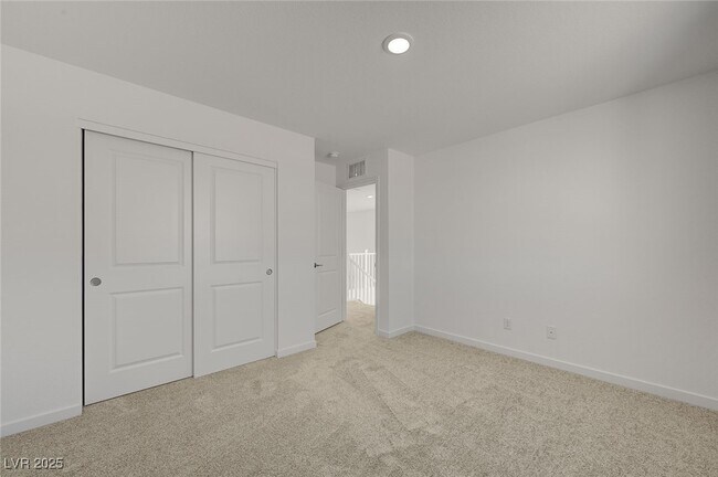 Building Photo - 8532 W Agate Ave