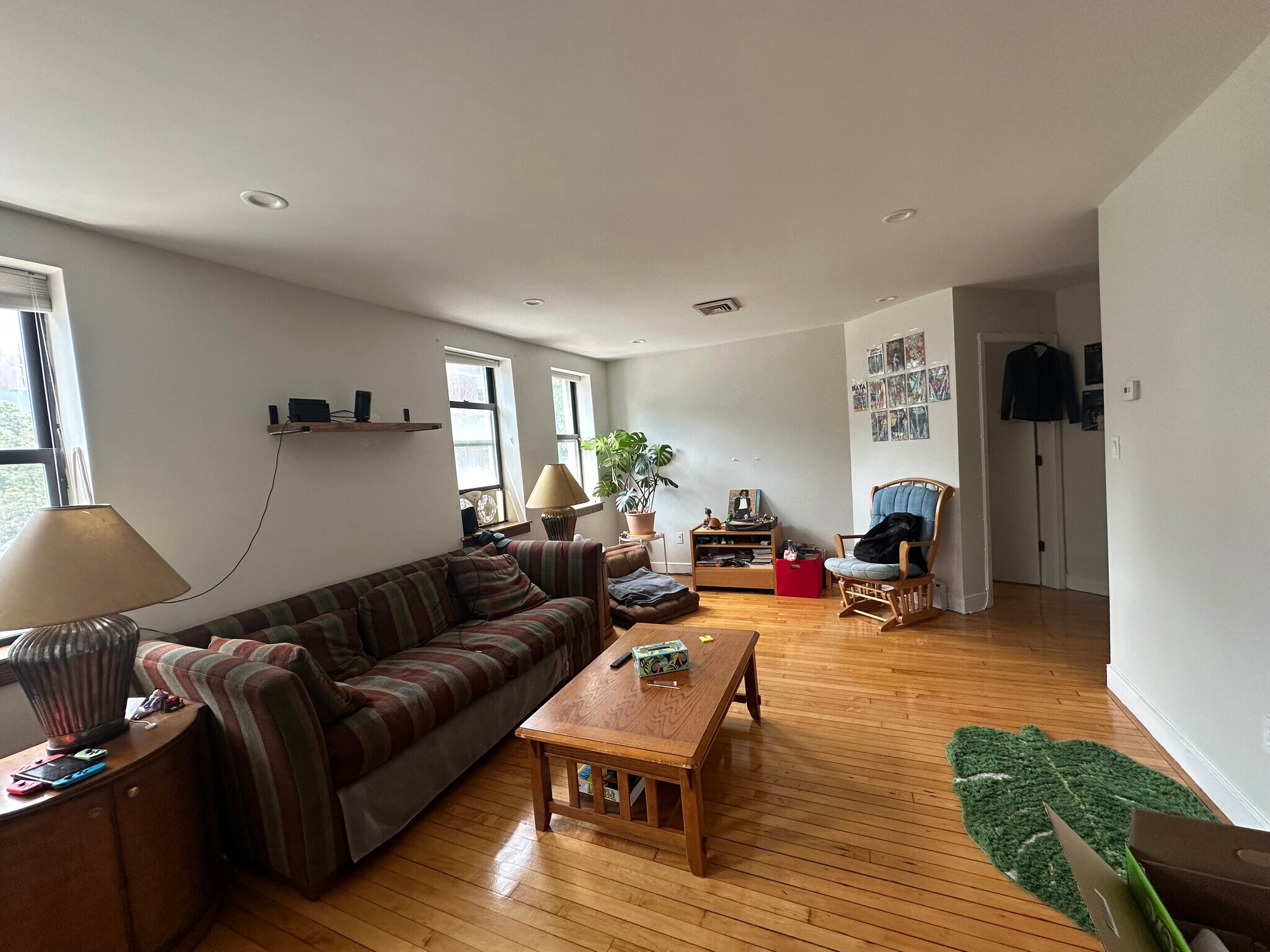 Building Photo - 100 Riverway