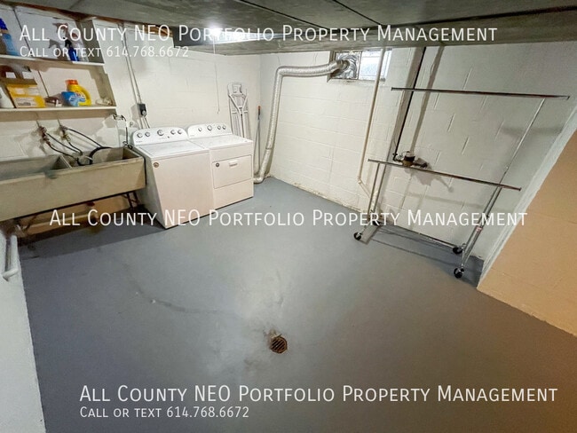 Building Photo - 3054 N Star Rd