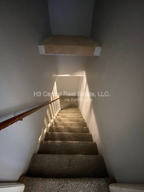 Building Photo - 2349 Clark Ave