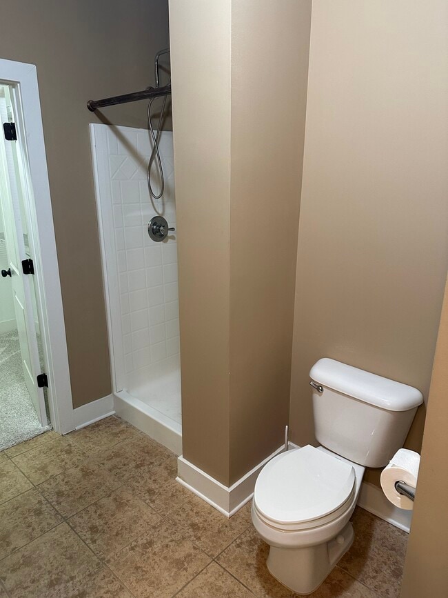 Building Photo - 141 Singapore Cir