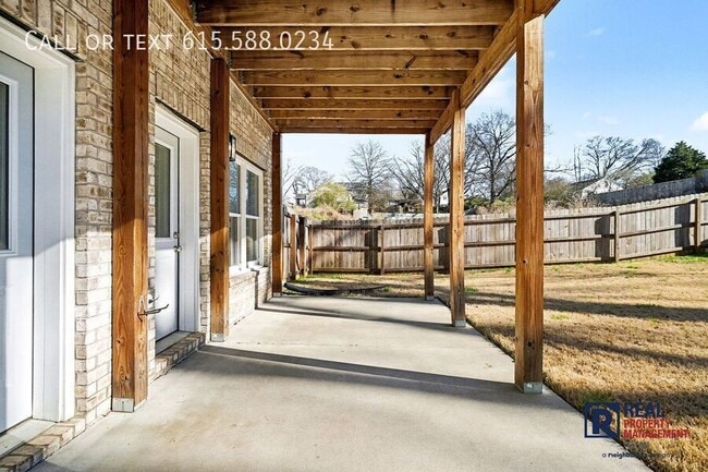 Building Photo - 124 8th Ave