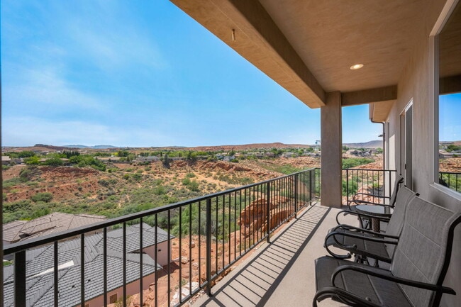 Building Photo - Fully Furnished Home With a View | 1–6 Month Lease | Private Basement Suite + All Essentials Incl...