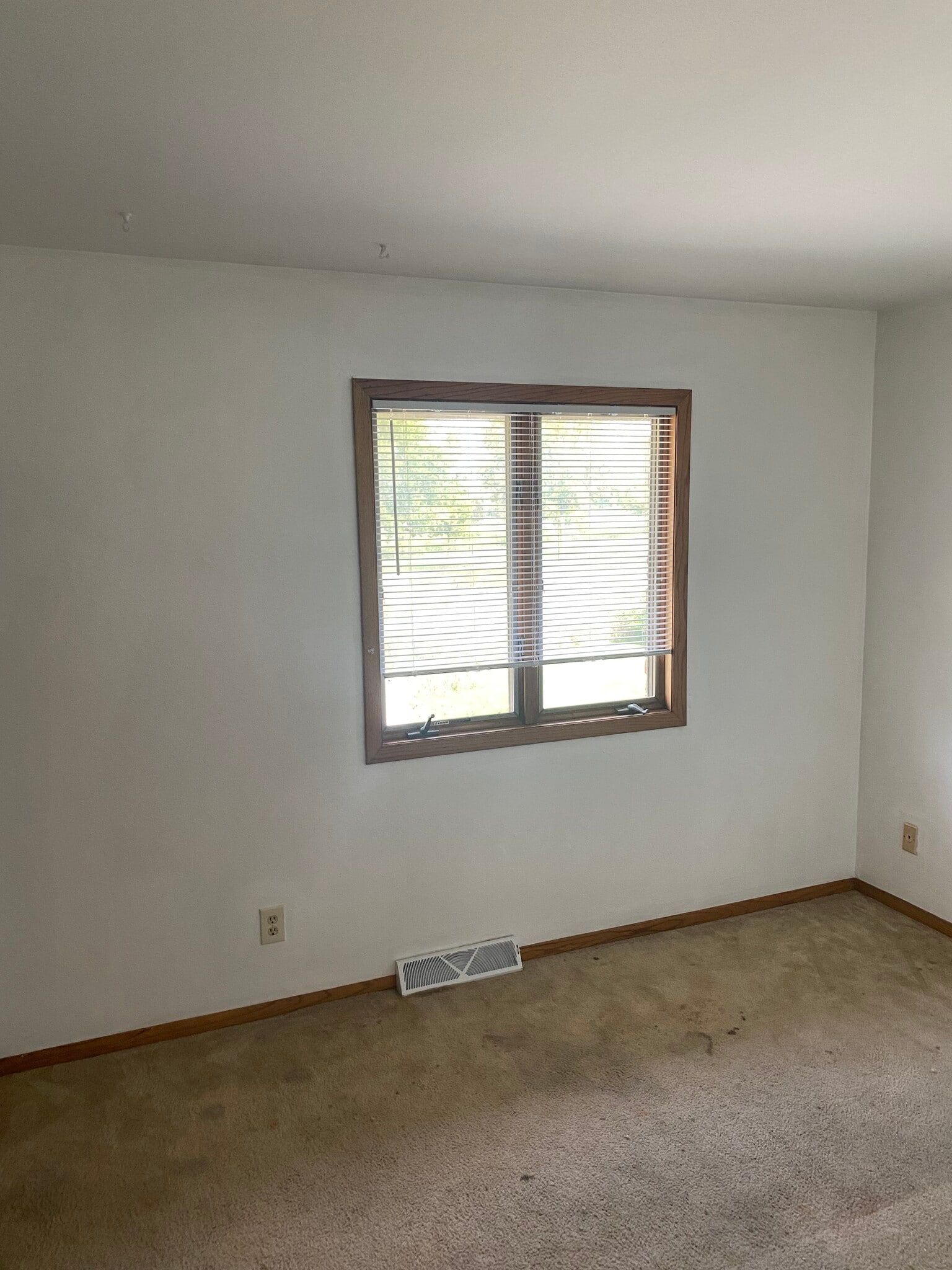 Building Photo - 1325 Camden Way