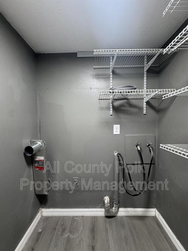 Building Photo - 1415 Ridge Lake Ct