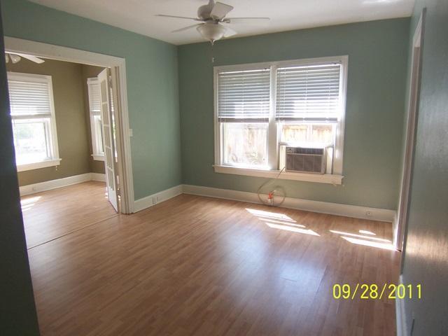 Building Photo - 111 6th Ave N