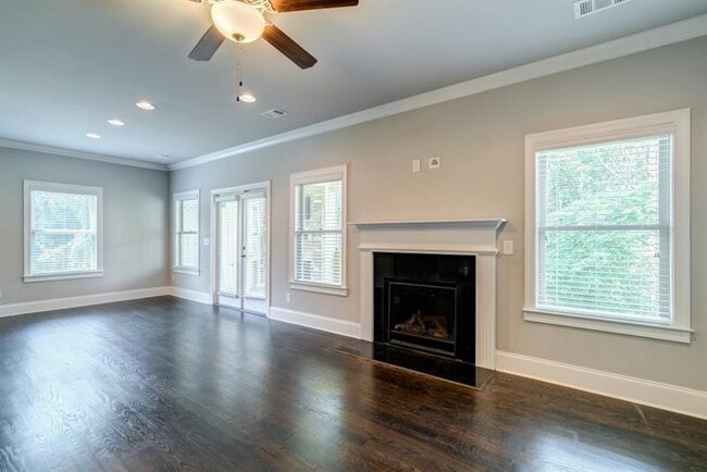 Building Photo - 1317 Winfair Ln NE