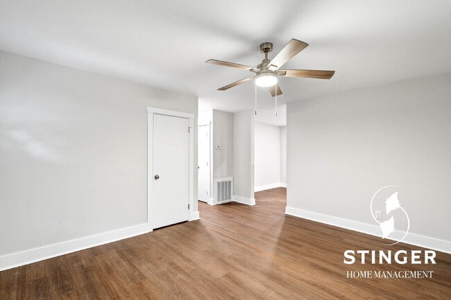 Building Photo - 607 Greenway Ct