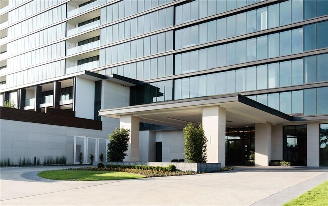 Building Photo - 3433 Westheimer Rd