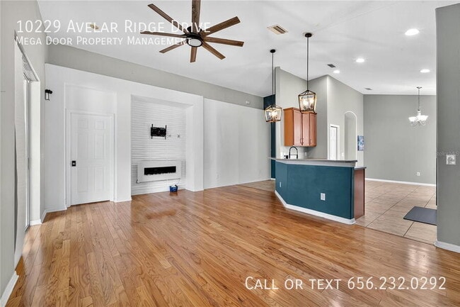 Building Photo - 10229 Avelar Ridge Dr