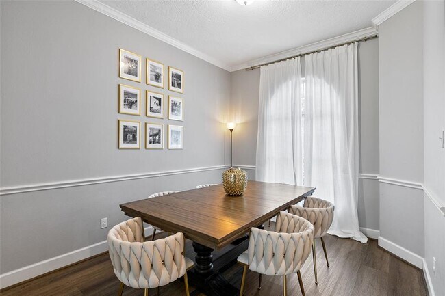 Building Photo - 4706 Wynnview Dr