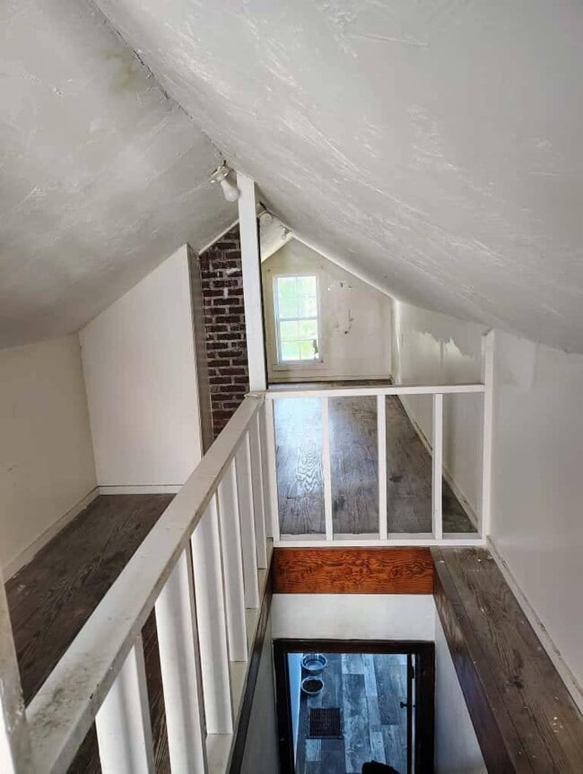 Building Photo - 3.0 bedroom in Anderson Indiana 46016