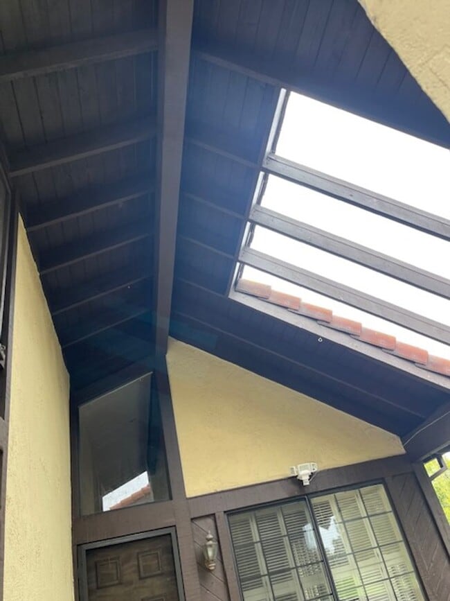 Building Photo - 14419 Outrigger Dr